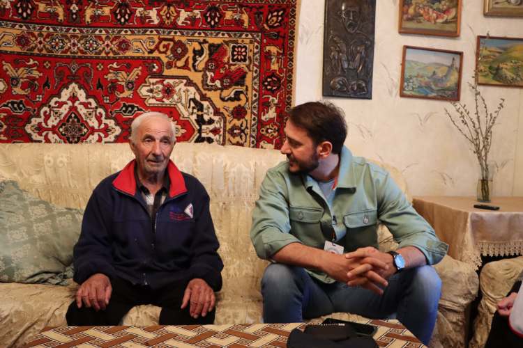 Սիրված երգիչ Արամեն դարձել է Հայկական Կարմիր խաչի կամավոր