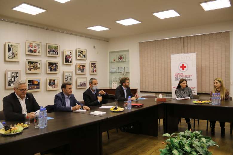 The ICRC and IFRC regional directors visited Yerevan