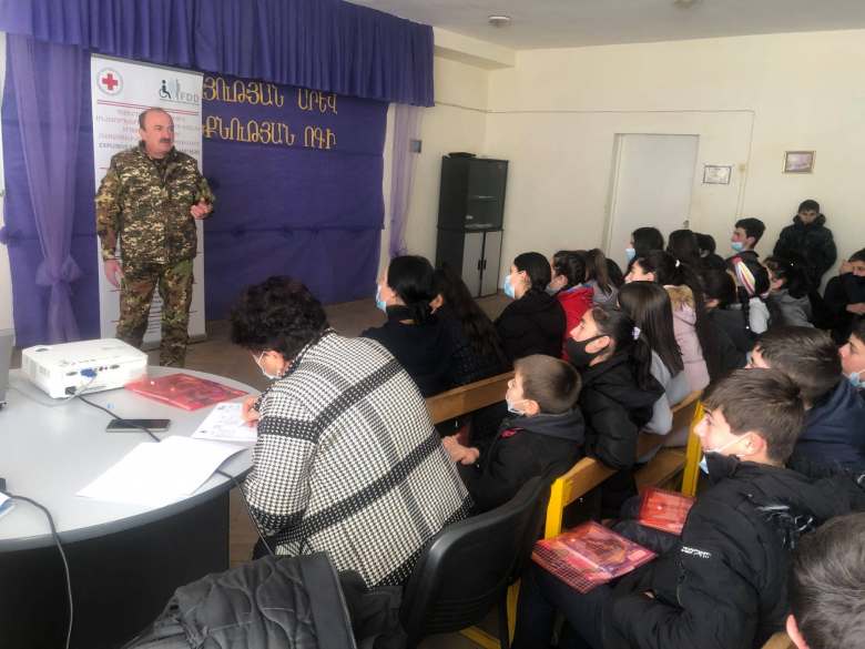 How to be protected from mines and unexploded ordnances: awareness raising among schoolchildren and teachers