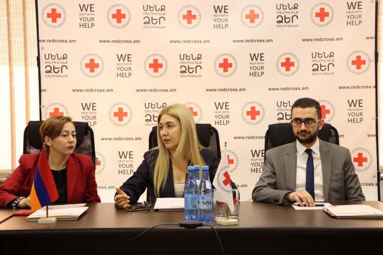 A workshop on the issues of refugees and displaced persons was held in the ARCS