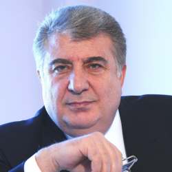 Dr. Mkhitar Mnatsakanyan
